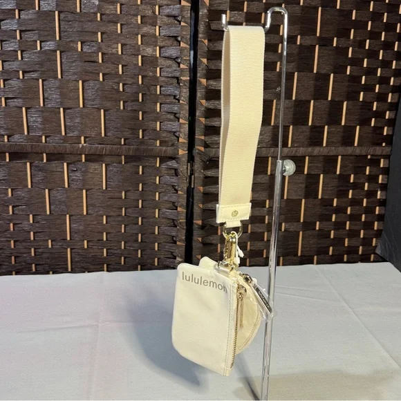 Lululemon Dual Pouch Wristlet Light Ivory/Sheer Oak L05319 - Picture 3 of 6